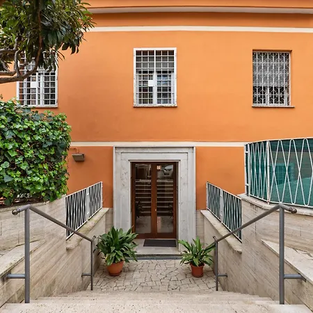 Apartament Beautiful Charming Garden Near St Peter Rzym