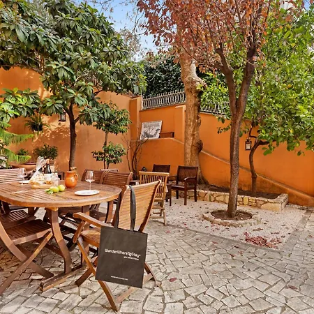 Apartament Beautiful Charming Garden Near St Peter Rzym